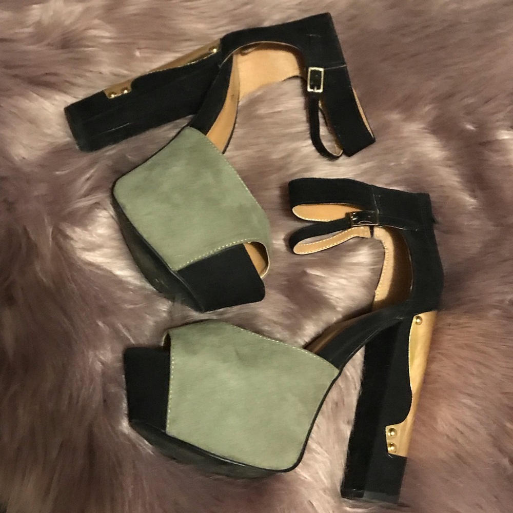 Qupid platform heels with gold back
